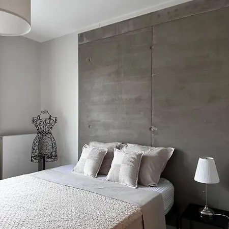 Апартаменты T2 Balcon 3 Mn A Pied Metro8 Et T3